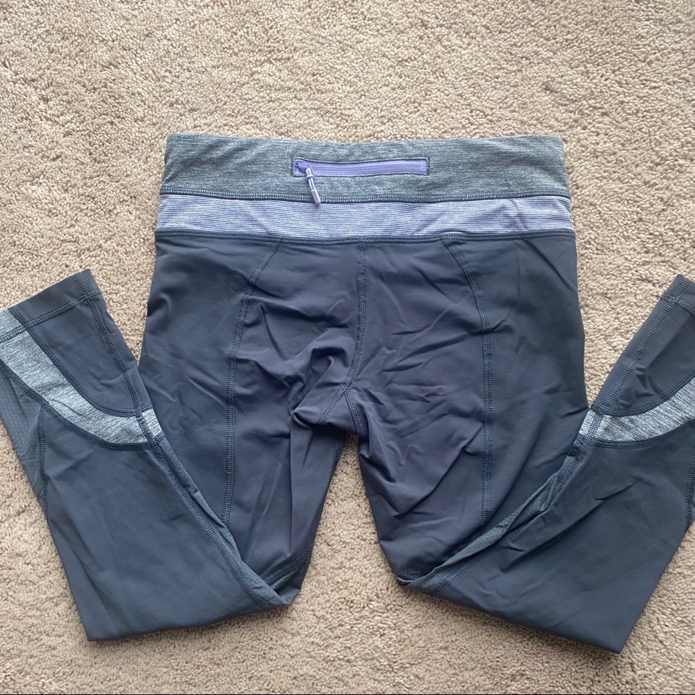 Lululemon crops - Picture 2 of 5